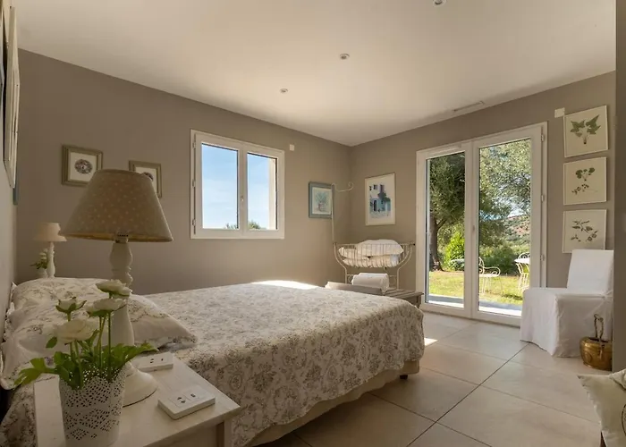 Avec Piscine Privee * Serra-di-Ferro (Corsica)